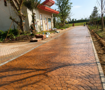 How to Keep Concrete Stamp Mold Patterns Straight on Long Driveways