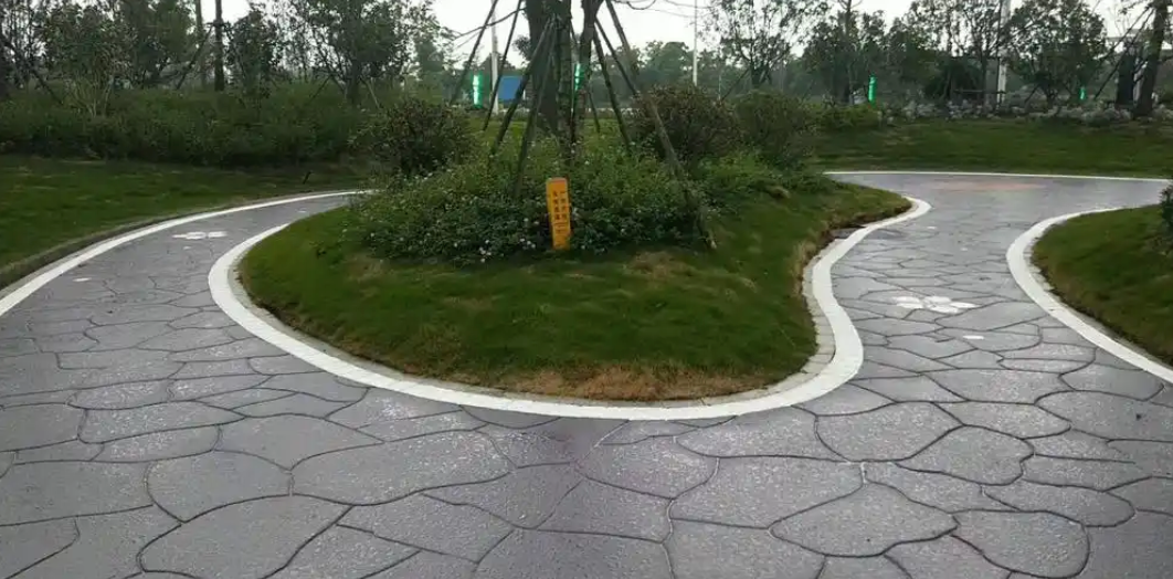 ConcreteStampMold for Curved and Branching Landscape Paths: Layout & Design Guide