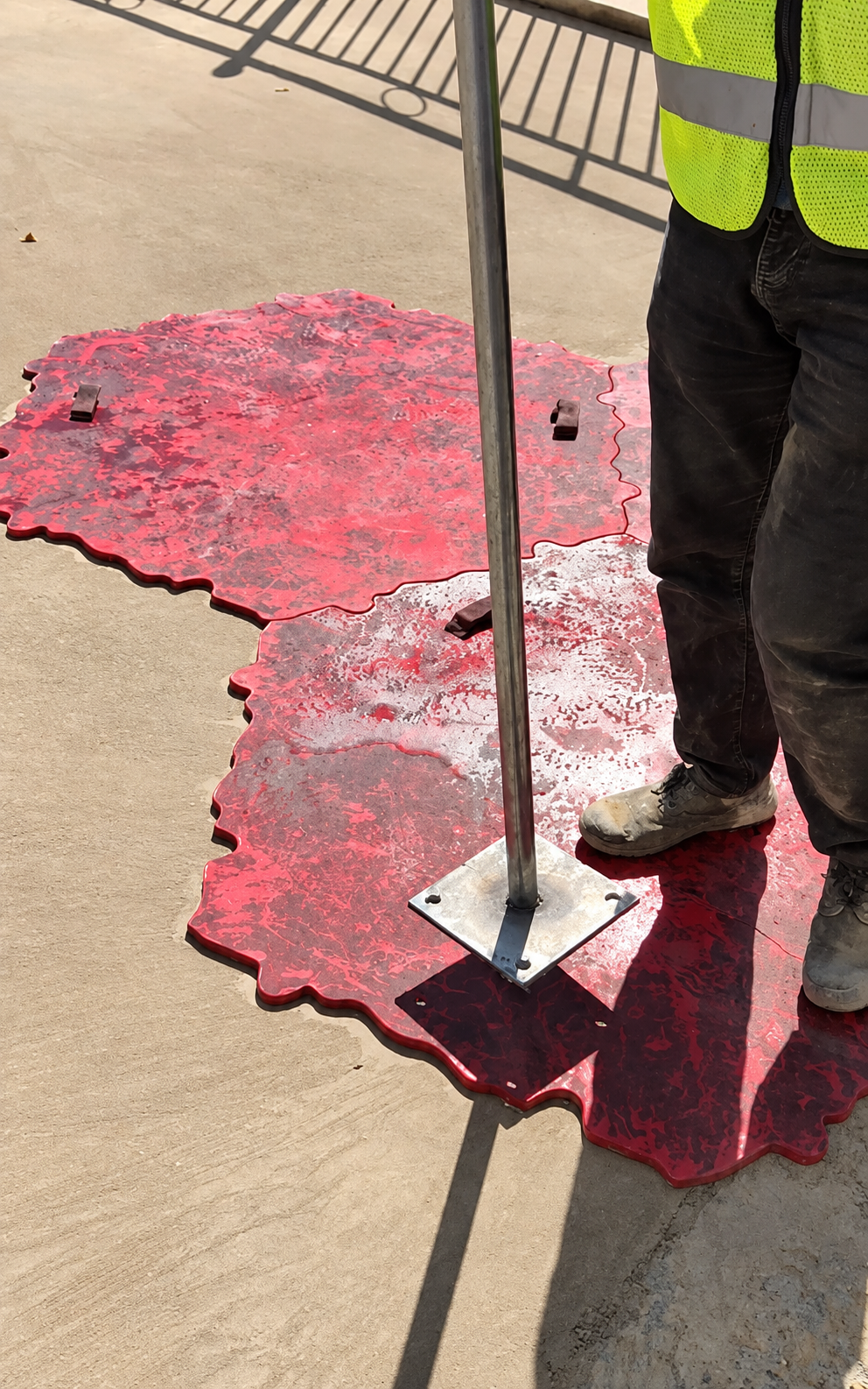 Concrete Stamp Molds: How Tamping Pressure and Mold Design Affect the Final Texture