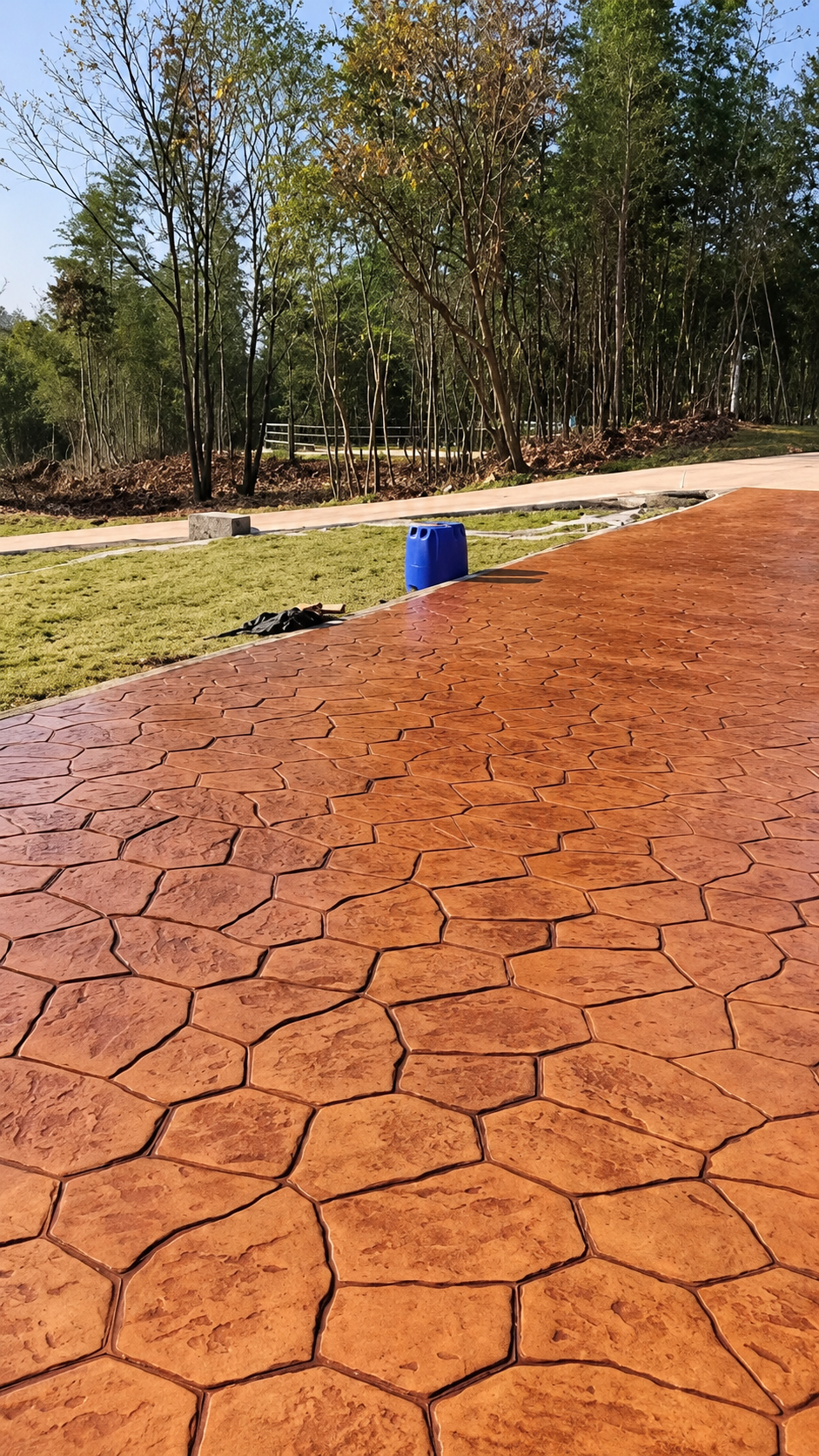 Random Stone Stamped Concrete Design Ideas