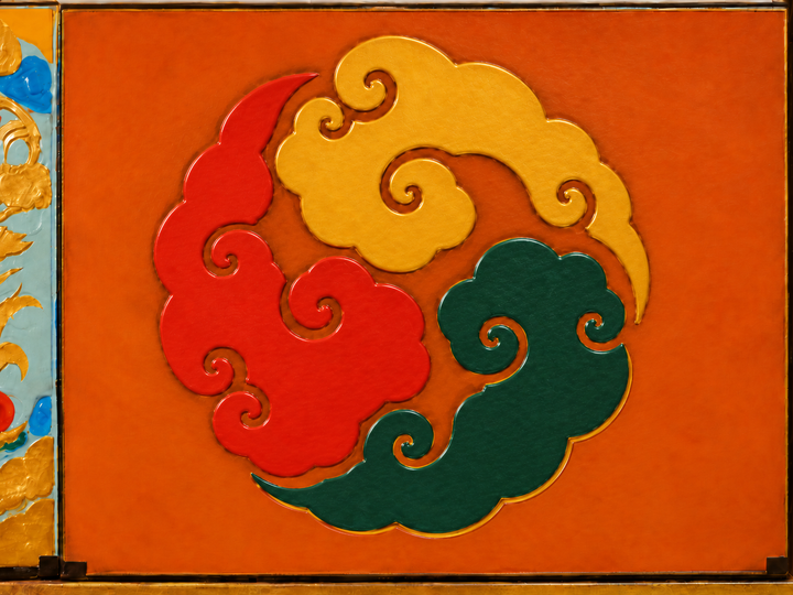 How Decorative Concrete Stamps Create Traditional Cloud Patterns